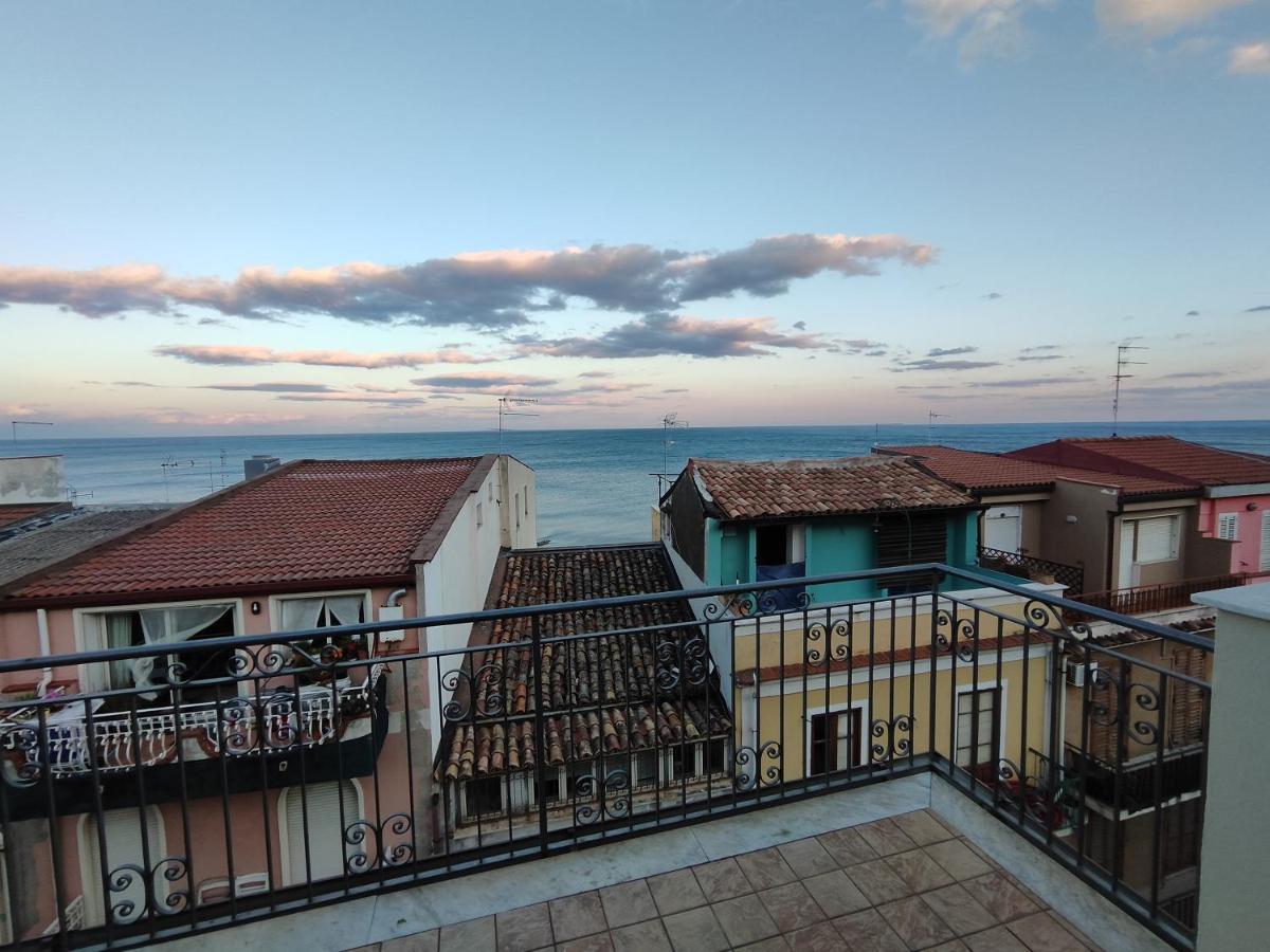 Sicily Travel Apartment'S 4 Giardini Naxos Exterior photo